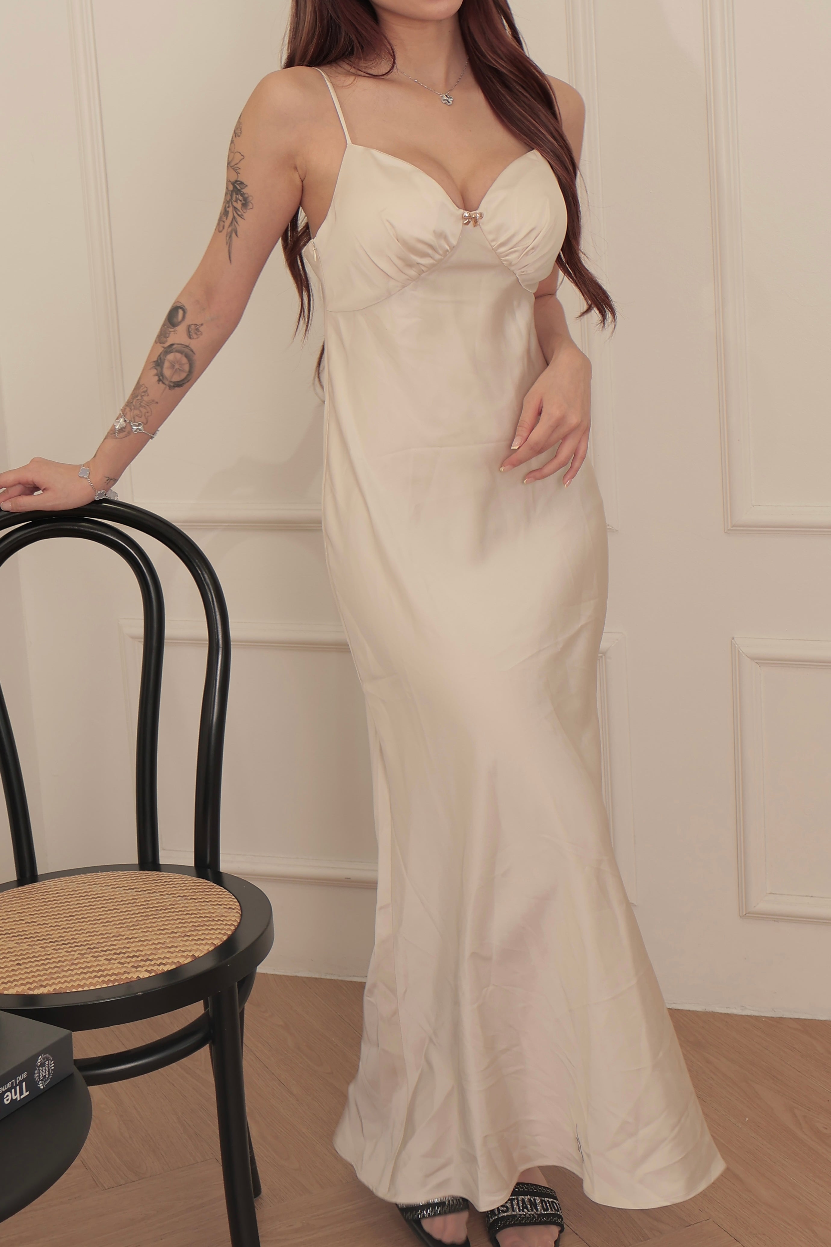 EMMA DRESS CREAM SILKY 002